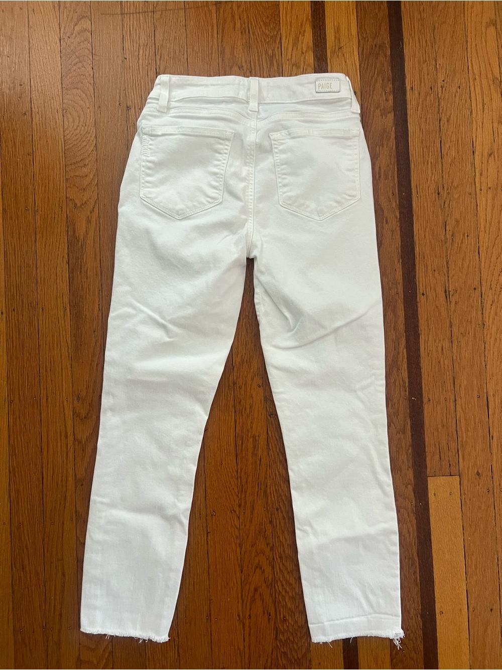 Paige Kylie crop jeans white denim 26 EUC